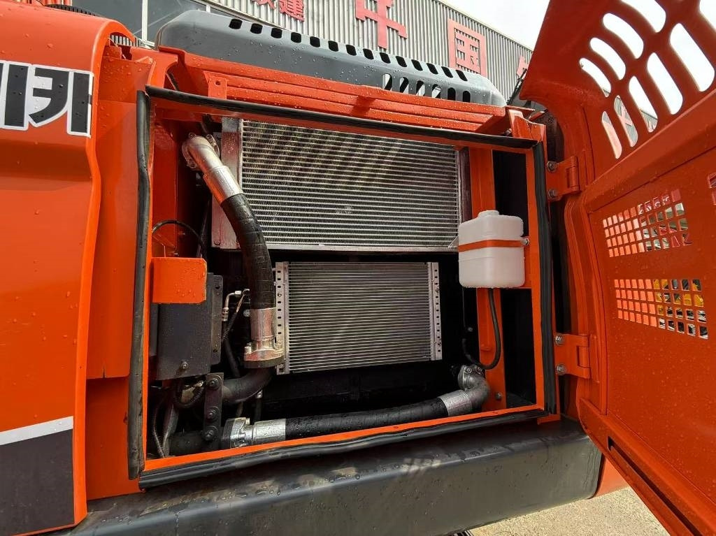 Doosan DX 225 LCA - حفارات زحافة: صور 2 Doosan DX 225 LCA - حفارات زحافة: صور 2