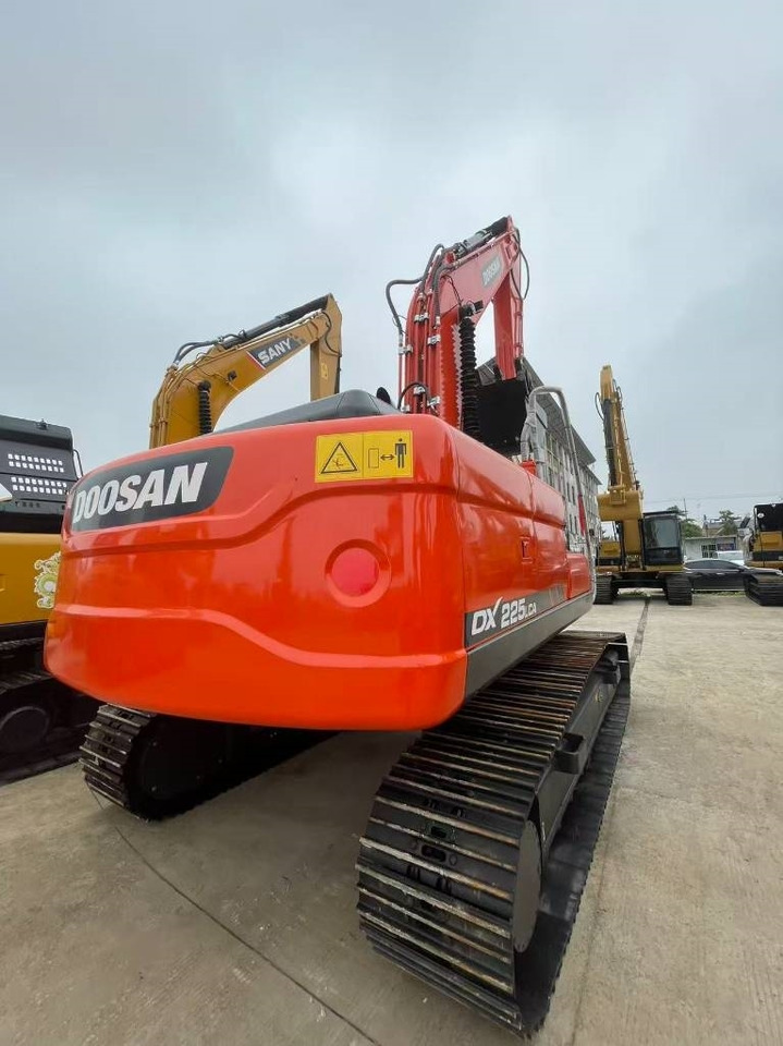 Doosan DX 225 LC  - حفارات زحافة: صور 3 Doosan DX 225 LC  - حفارات زحافة: صور 3