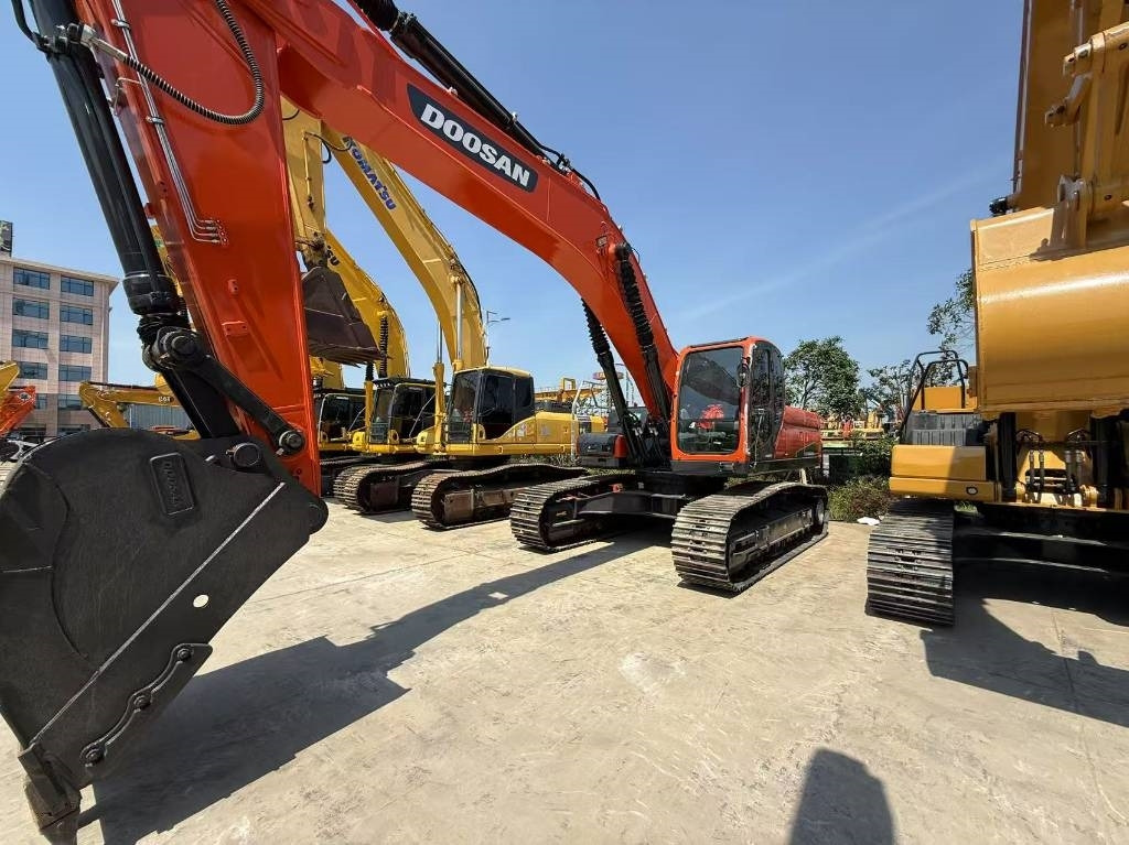 Doosan DX 340 - حفارات زحافة: صور 3 Doosan DX 340 - حفارات زحافة: صور 3