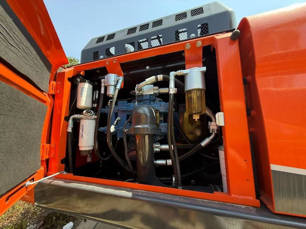 Doosan DX 340 - حفارات زحافة: صور 4 Doosan DX 340 - حفارات زحافة: صور 4