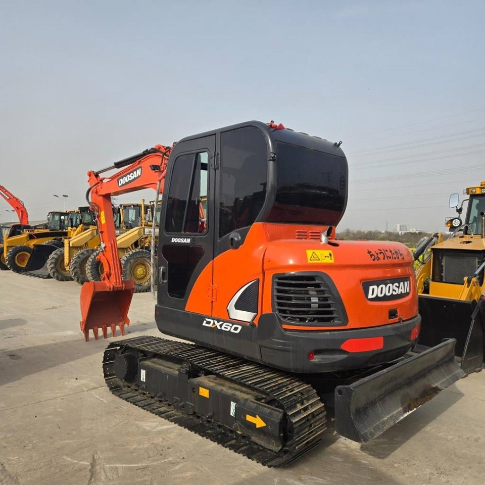 Doosan DX 60  - حفارة مصغرة: صور 2 Doosan DX 60  - حفارة مصغرة: صور 2
