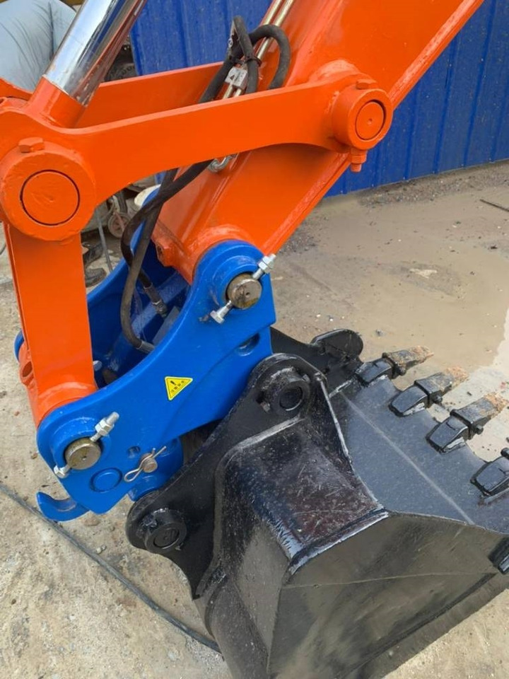 Doosan DX 75-9 C - حفارة مصغرة: صور 4 Doosan DX 75-9 C - حفارة مصغرة: صور 4