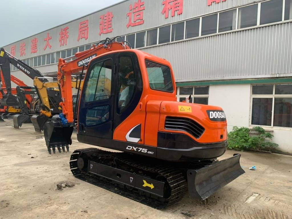 Doosan DX 75-9 C  - حفارة مصغرة: صور 3 Doosan DX 75-9 C  - حفارة مصغرة: صور 3