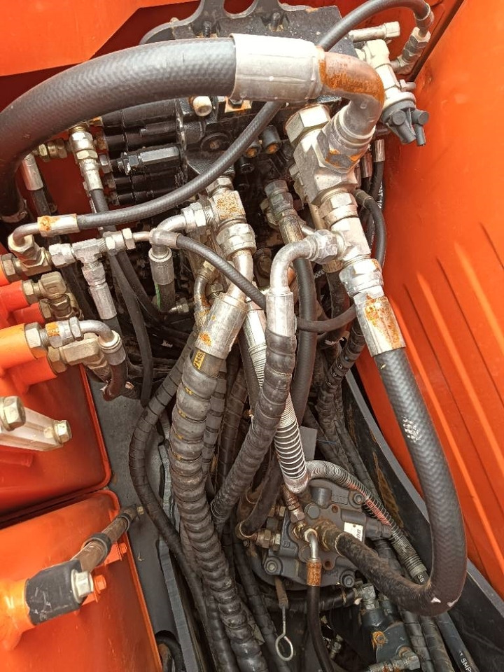 Doosan DX 75 - حفارات زحافة: صور 5 Doosan DX 75 - حفارات زحافة: صور 5