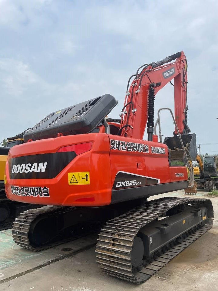 Doosan DX225LCA  - حفارات زحافة: صور 3 Doosan DX225LCA  - حفارات زحافة: صور 3