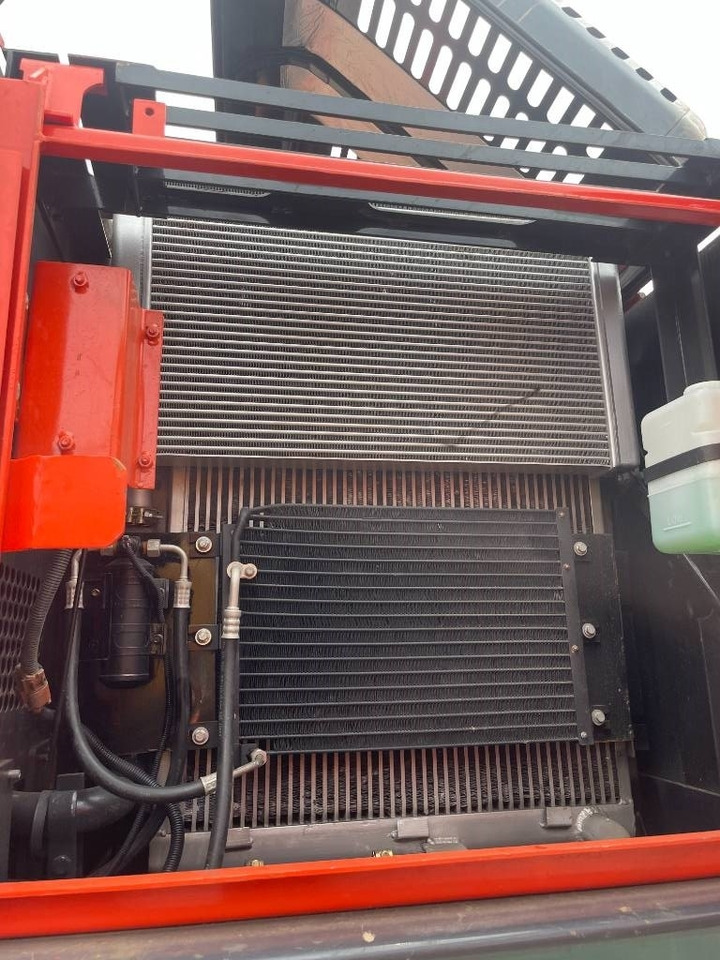 Doosan DX225LCA  - حفارات زحافة: صور 4 Doosan DX225LCA  - حفارات زحافة: صور 4