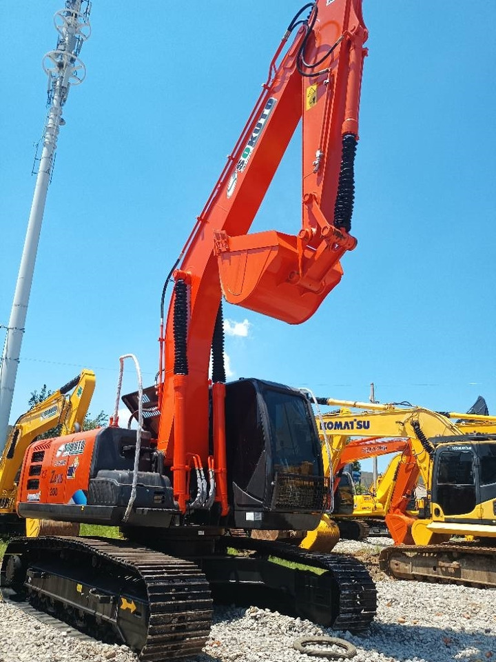 حفارات زحافة جديد Hitachi ZX 200: صور 8 حفارات زحافة جديد Hitachi ZX 200: صور 8