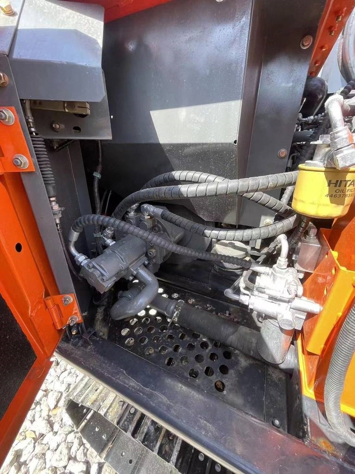 حفارة مصغرة Hitachi ZX 60: صور 6