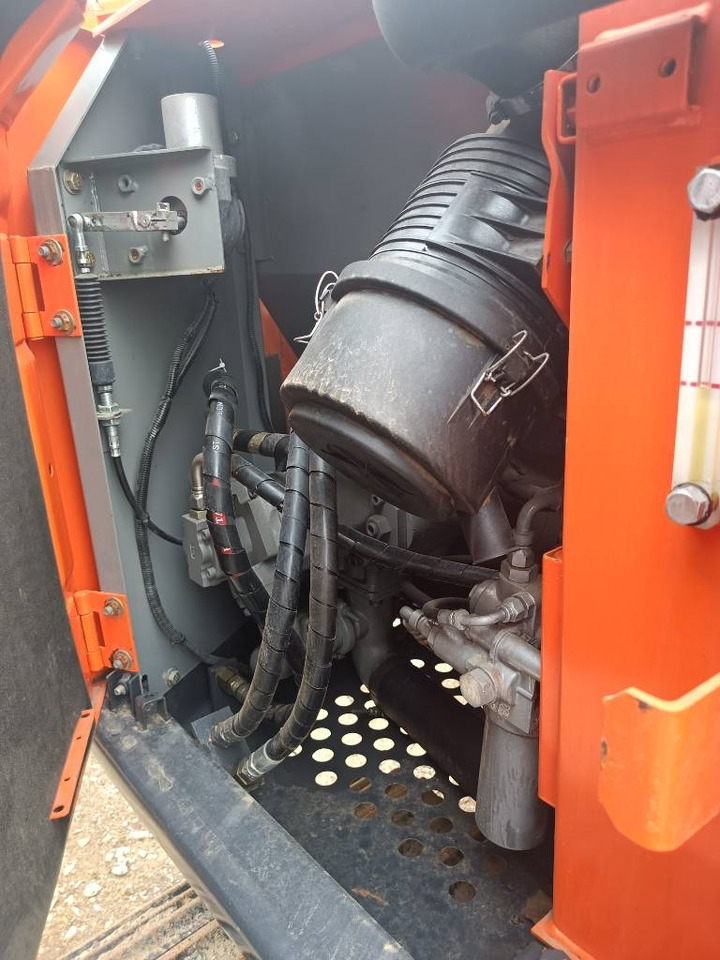 Hitachi ZX 70 - حفارات زحافة: صور 5 Hitachi ZX 70 - حفارات زحافة: صور 5