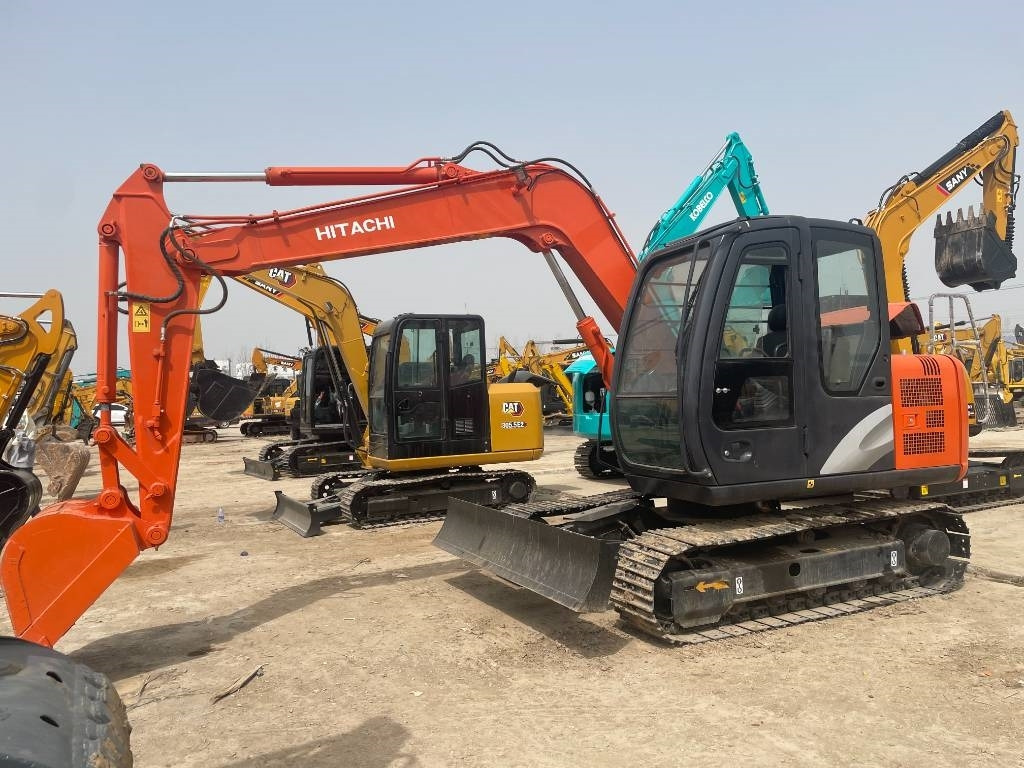 Hitachi ZX 70 - حفارة مصغرة: صور 3 Hitachi ZX 70 - حفارة مصغرة: صور 3