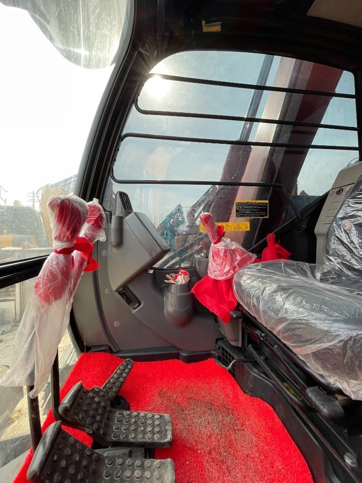 Hitachi ZX 70 - حفارة مصغرة: صور 5 Hitachi ZX 70 - حفارة مصغرة: صور 5