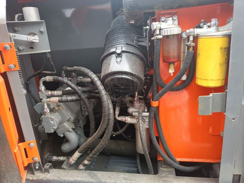 Hitachi ZX 70 - حفارة مصغرة: صور 3 Hitachi ZX 70 - حفارة مصغرة: صور 3