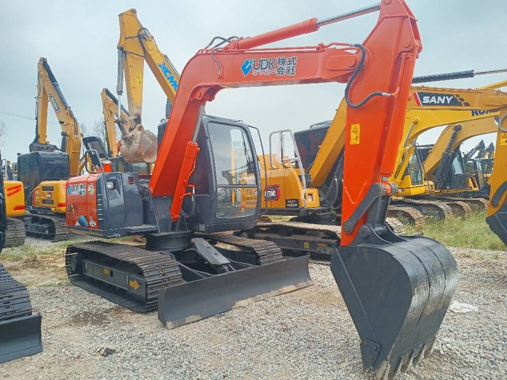 Hitachi ZX 70 - حفارة مصغرة: صور 2 Hitachi ZX 70 - حفارة مصغرة: صور 2