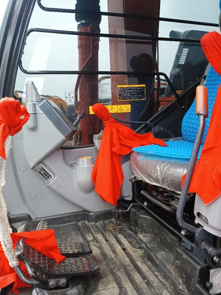 Hitachi ZX70 - حفارات زحافة: صور 4 Hitachi ZX70 - حفارات زحافة: صور 4