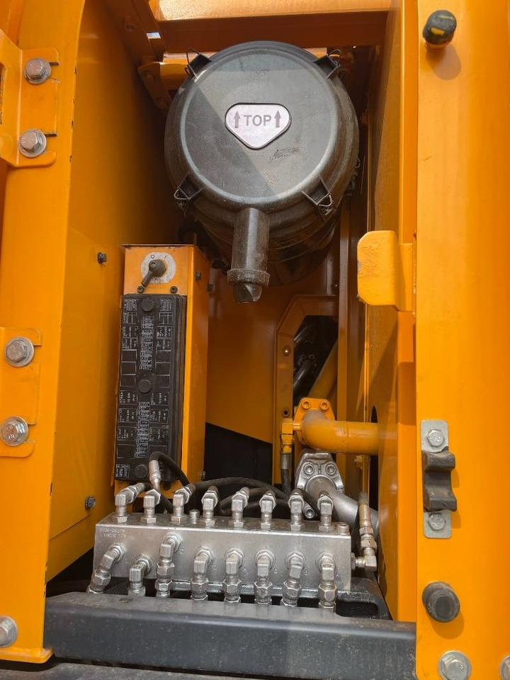 Hyundai 225LC-9S - حفارات زحافة: صور 3 Hyundai 225LC-9S - حفارات زحافة: صور 3