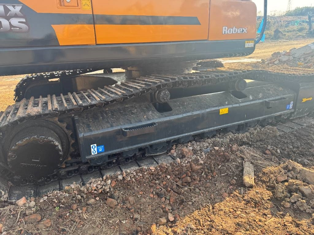 Hyundai HX 220 - حفارات زحافة: صور 4 Hyundai HX 220 - حفارات زحافة: صور 4