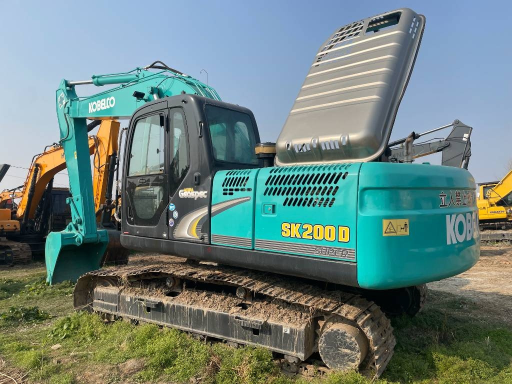 Kobelco SK 200 - حفارات زحافة: صور 1 Kobelco SK 200 - حفارات زحافة: صور 1