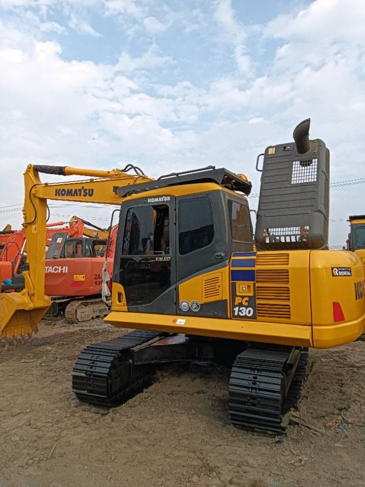 Komatsu PC 130 - حفارات زحافة: صور 5 Komatsu PC 130 - حفارات زحافة: صور 5