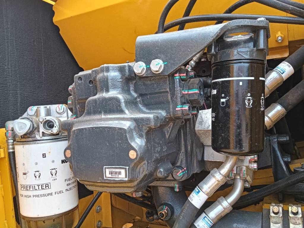 Komatsu PC 210 - حفارات زحافة: صور 3 Komatsu PC 210 - حفارات زحافة: صور 3