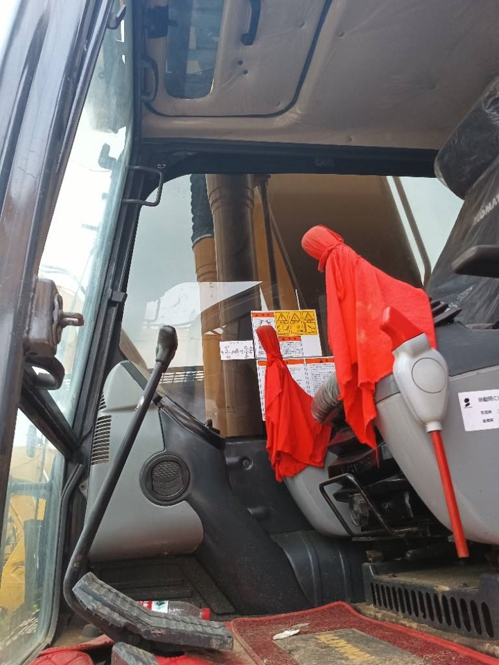 حفارات زحافة جديد Komatsu PC 220-8: صور 6 حفارات زحافة جديد Komatsu PC 220-8: صور 6