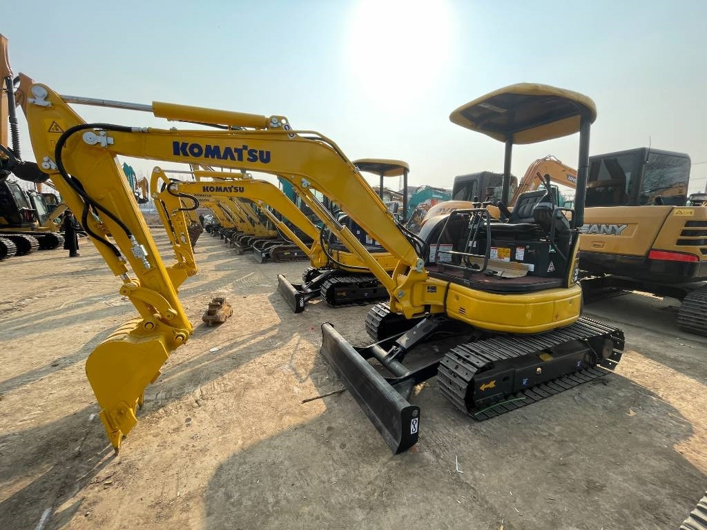 Komatsu PC 30 - حفارات زحافة: صور 3 Komatsu PC 30 - حفارات زحافة: صور 3