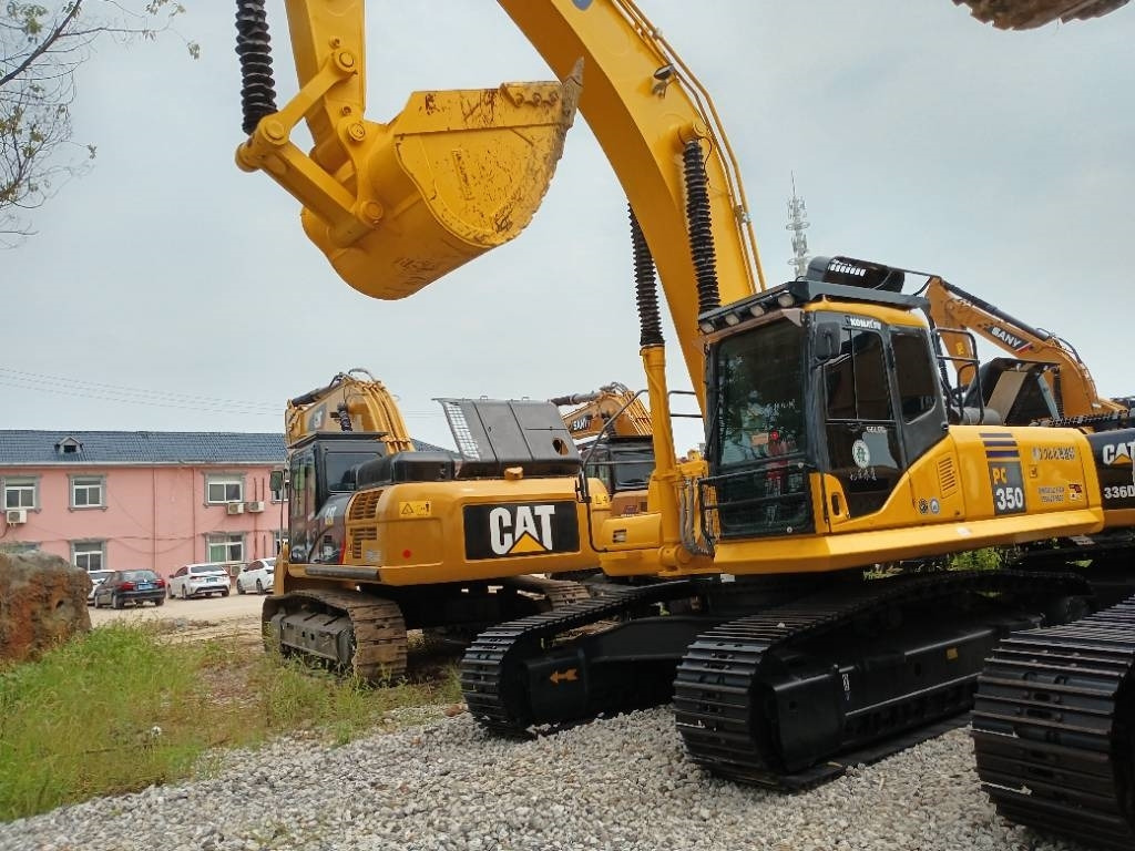 Komatsu PC 350 - حفارات زحافة: صور 2 Komatsu PC 350 - حفارات زحافة: صور 2