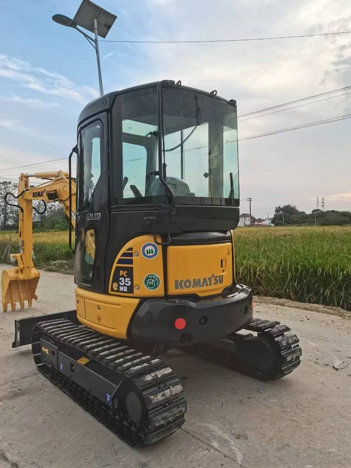 Komatsu PC 35  - حفارة مصغرة: صور 4 Komatsu PC 35  - حفارة مصغرة: صور 4