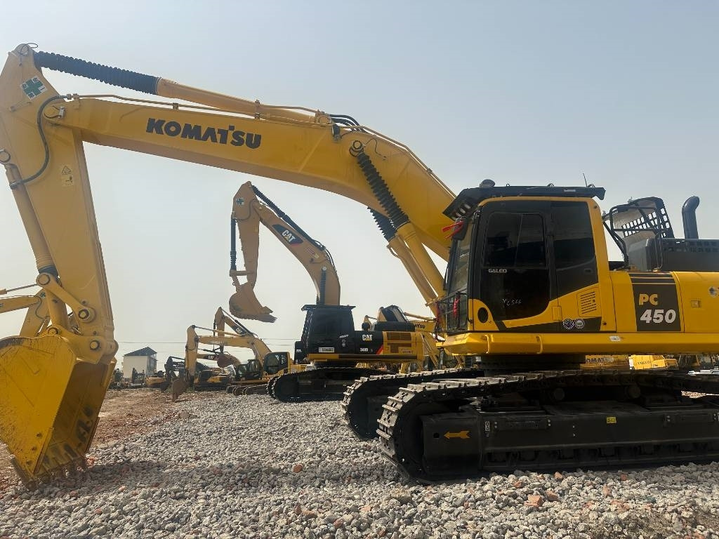 Komatsu PC 450 - حفارات زحافة: صور 2 Komatsu PC 450 - حفارات زحافة: صور 2