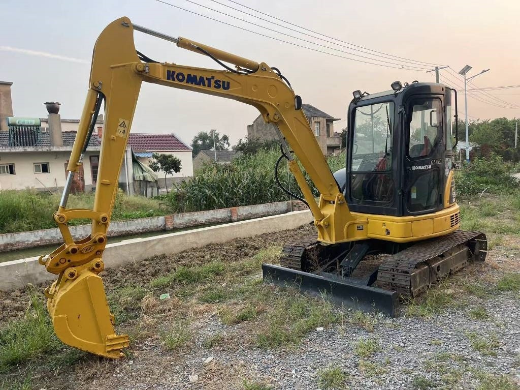 Komatsu PC 55 MR  - حفارة مصغرة: صور 1 Komatsu PC 55 MR  - حفارة مصغرة: صور 1