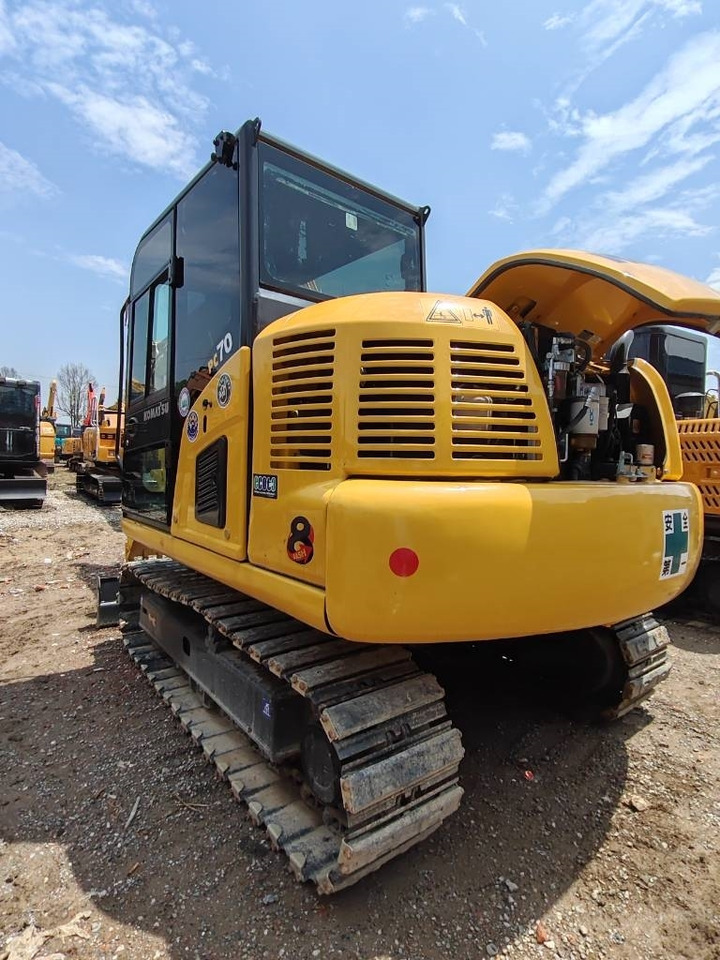Komatsu PC 70 - حفارات زحافة: صور 2 Komatsu PC 70 - حفارات زحافة: صور 2