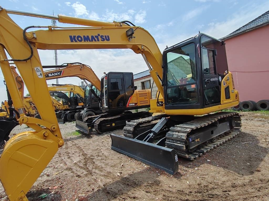 Komatsu PC 70 - حفارات زحافة: صور 5 Komatsu PC 70 - حفارات زحافة: صور 5
