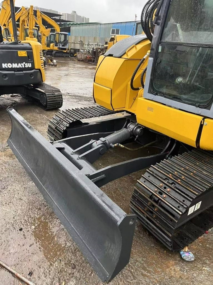 Komatsu PC 78 US - حفارات زحافة: صور 5 Komatsu PC 78 US - حفارات زحافة: صور 5