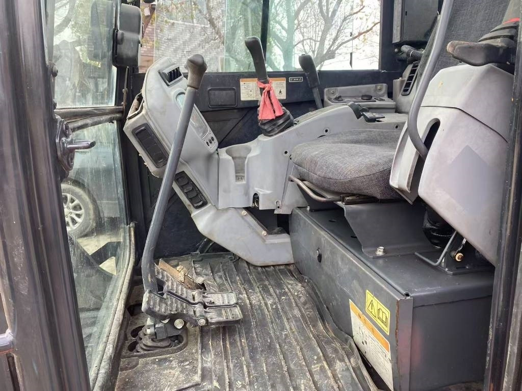 Kubota KX 155 - حفارة مصغرة: صور 5 Kubota KX 155 - حفارة مصغرة: صور 5