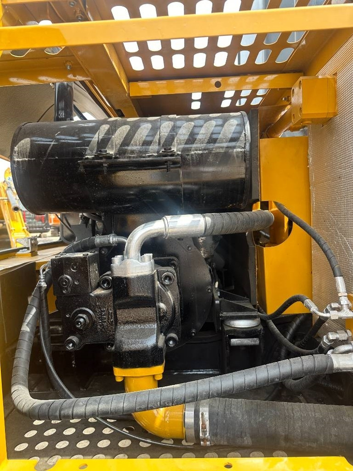 Sany SY 95 C - حفارات زحافة: صور 4 Sany SY 95 C - حفارات زحافة: صور 4