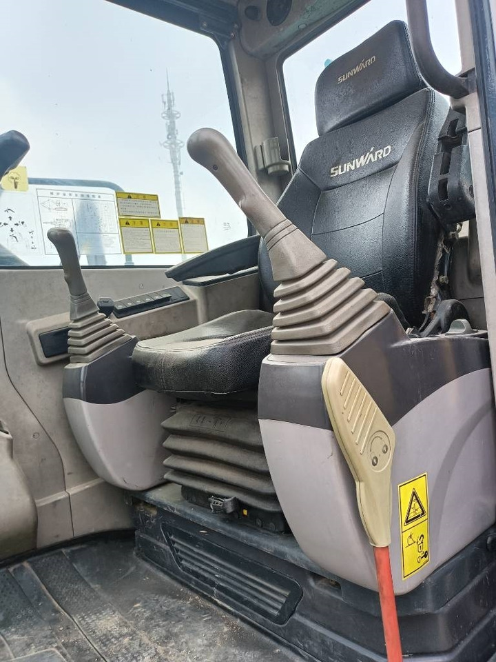 Sunward SWE 130 E  - حفارات زحافة: صور 4 Sunward SWE 130 E  - حفارات زحافة: صور 4