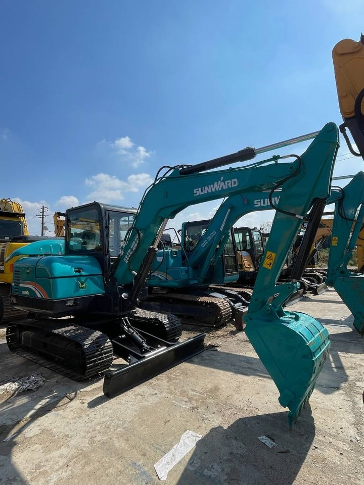 Sunward SWE 60 - حفارة مصغرة: صور 3 Sunward SWE 60 - حفارة مصغرة: صور 3