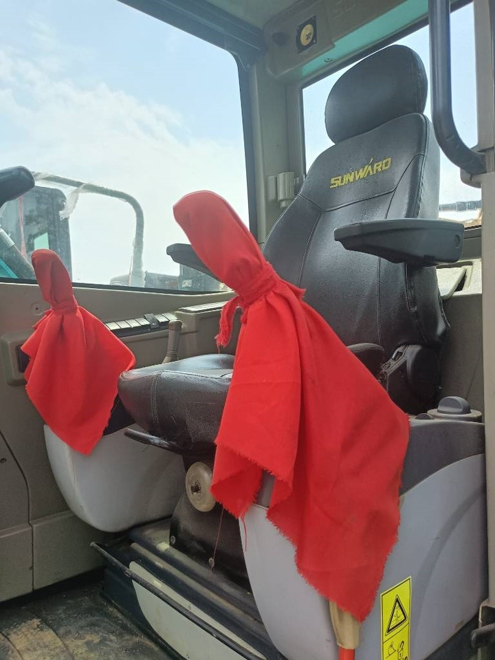 Sunward SWE 90  - حفارات زحافة: صور 3 Sunward SWE 90  - حفارات زحافة: صور 3