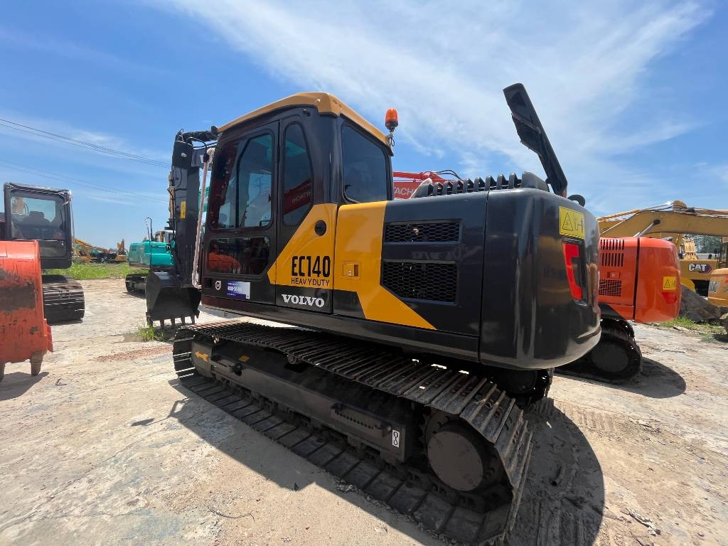 Volvo EC 140 - حفارات زحافة: صور 1 Volvo EC 140 - حفارات زحافة: صور 1