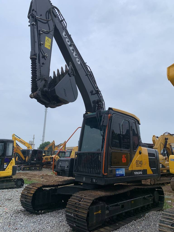 Volvo EC 140  - حفارات زحافة: صور 2 Volvo EC 140  - حفارات زحافة: صور 2