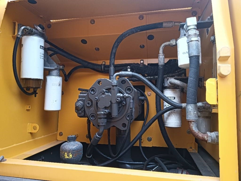 Volvo EC 210 B LC - حفارات زحافة: صور 2 Volvo EC 210 B LC - حفارات زحافة: صور 2