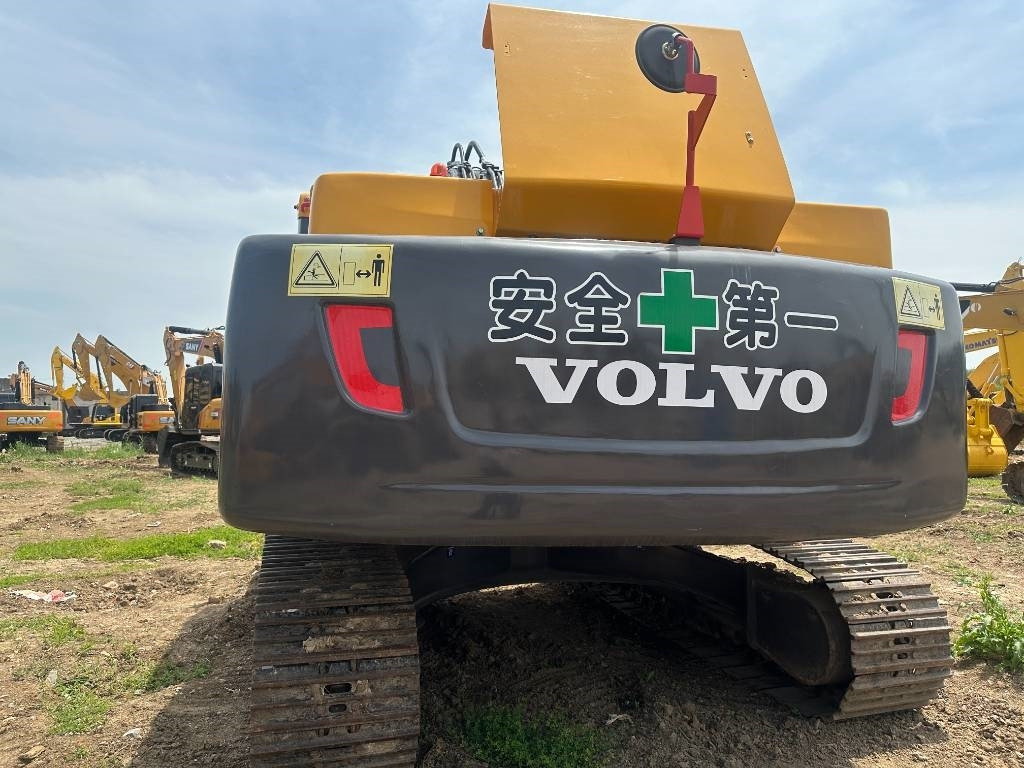 Volvo EC 250 D L - حفارات زحافة: صور 4 Volvo EC 250 D L - حفارات زحافة: صور 4
