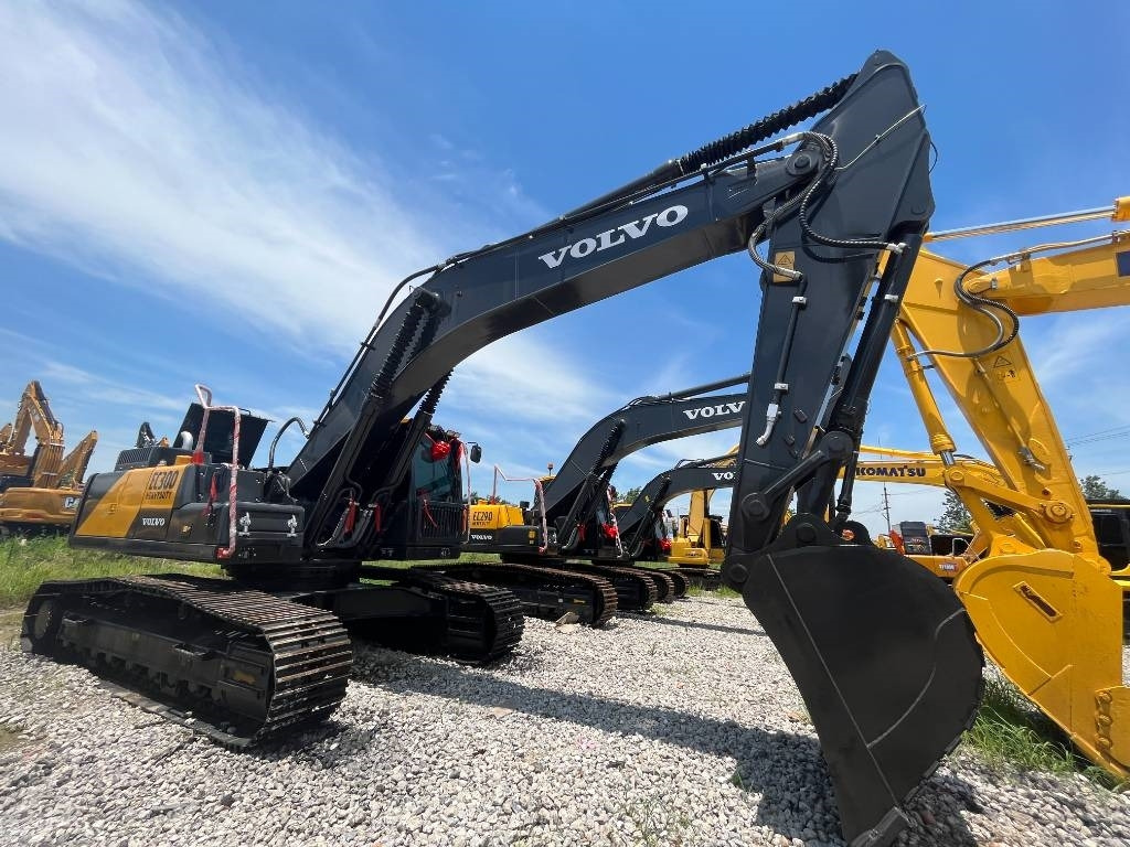 Volvo EC 300 - حفارات زحافة: صور 5 Volvo EC 300 - حفارات زحافة: صور 5