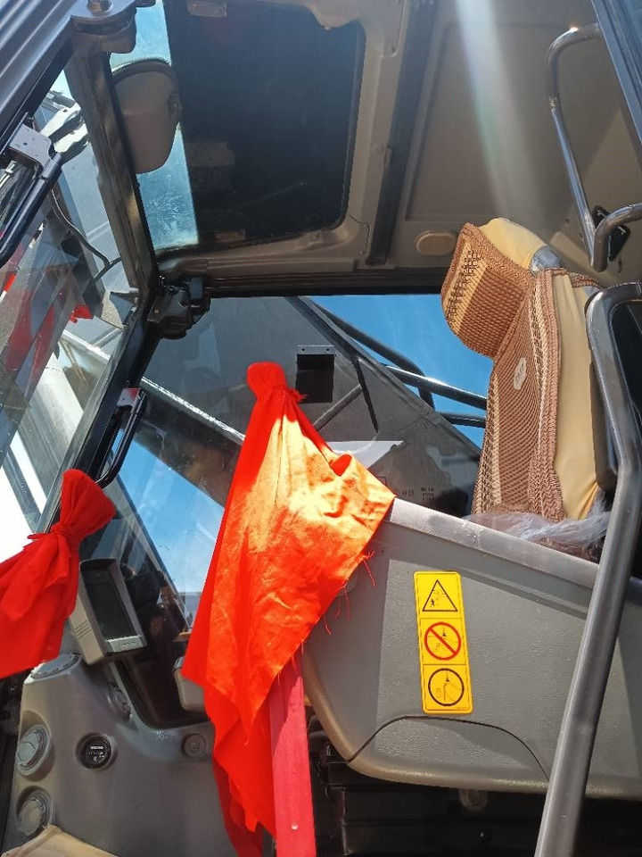 Volvo EC 480 - حفارات زحافة: صور 3 Volvo EC 480 - حفارات زحافة: صور 3
