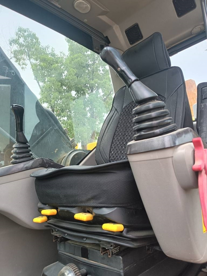 Volvo ec250 - حفارات زحافة: صور 3 Volvo ec250 - حفارات زحافة: صور 3