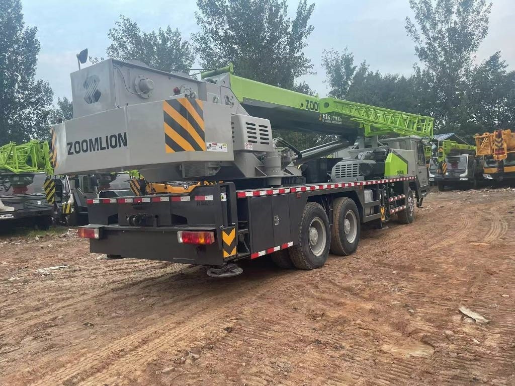 Zoomlion ZTC 500 V - رافعة لجميع التضاريس: صور 2 Zoomlion ZTC 500 V - رافعة لجميع التضاريس: صور 2