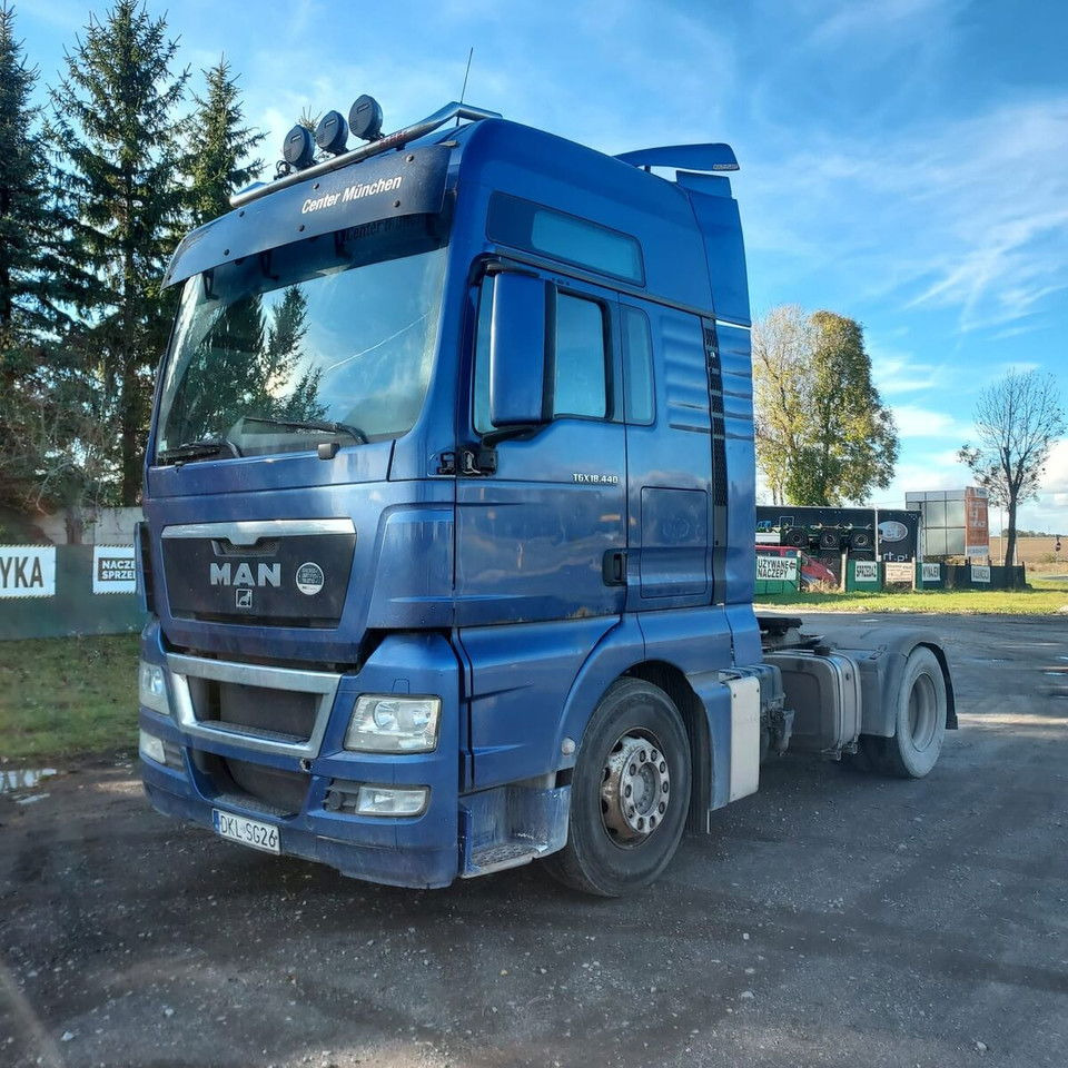 MAN TGX 18.440 -2011- retarder - automatic gearbox - شاحنة جرار: صور 1 MAN TGX 18.440 -2011- retarder - automatic gearbox - شاحنة جرار: صور 1
