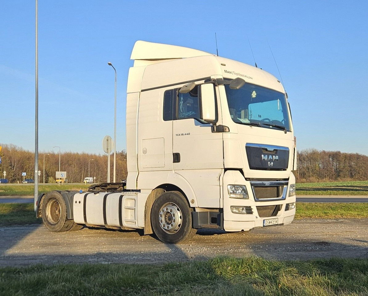MAN TGX 18.440 manual gearbox - شاحنة جرار: صور 3 MAN TGX 18.440 manual gearbox - شاحنة جرار: صور 3