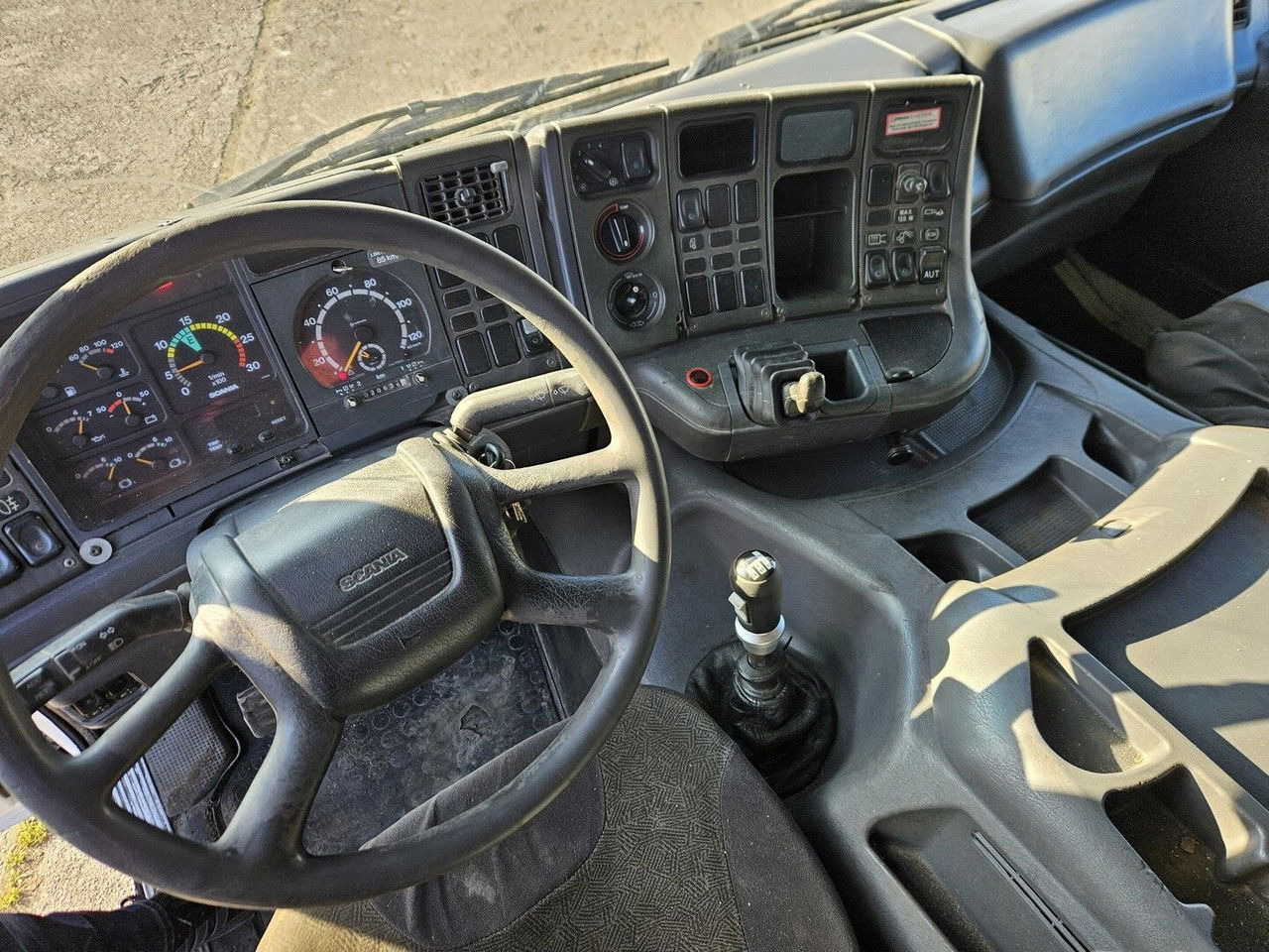 شاحنة جرار Scania 114 380- manual gearbox 3+3: صور 12 شاحنة جرار Scania 114 380- manual gearbox 3+3: صور 12