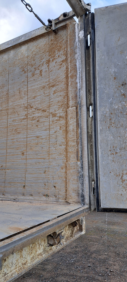 قلابة نصف مقطورة TISVOL: صور 17