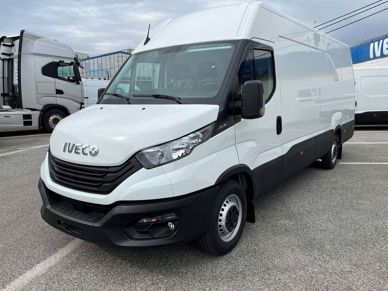 Iveco DAILY VAN, 2,3D 156k, 35S16 V - فان: صور 2 Iveco DAILY VAN, 2,3D 156k, 35S16 V - فان: صور 2